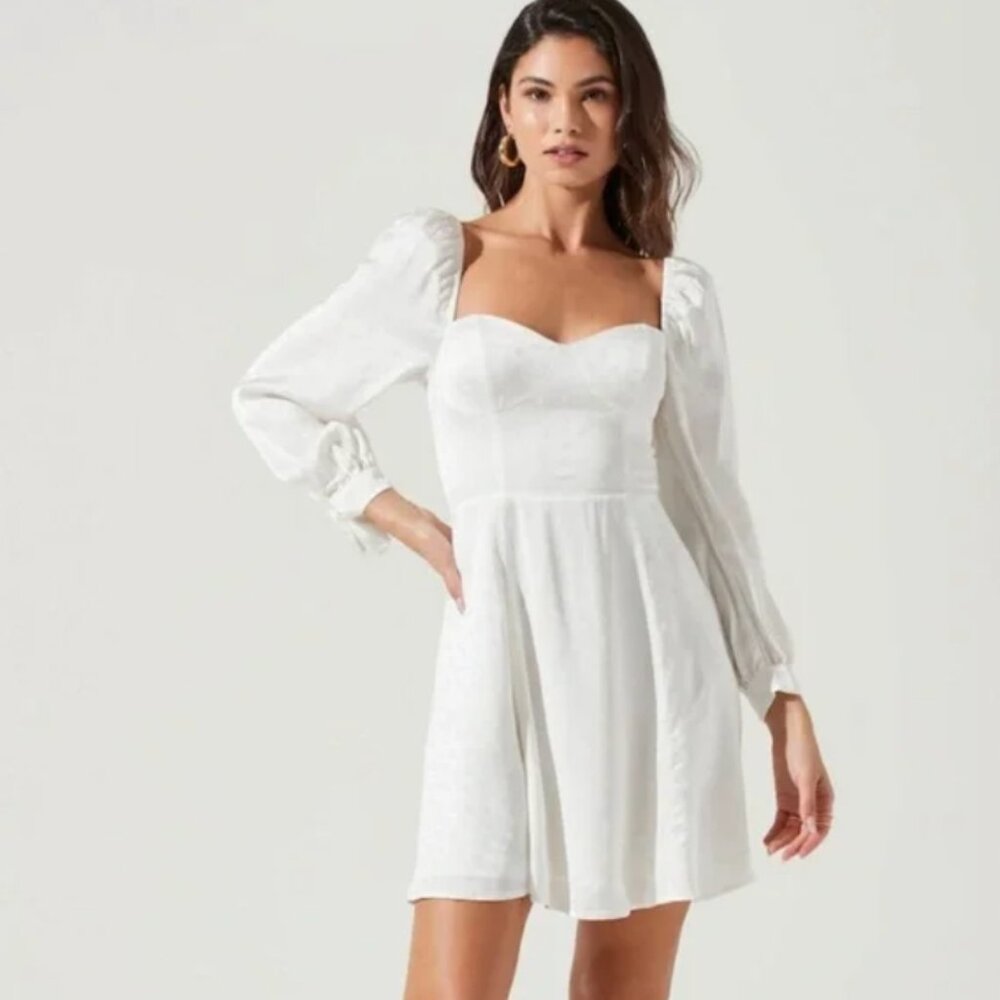 ASTR the Label White Polka Dot Sweetheart Neckline Wedding Bridal Mini Dress